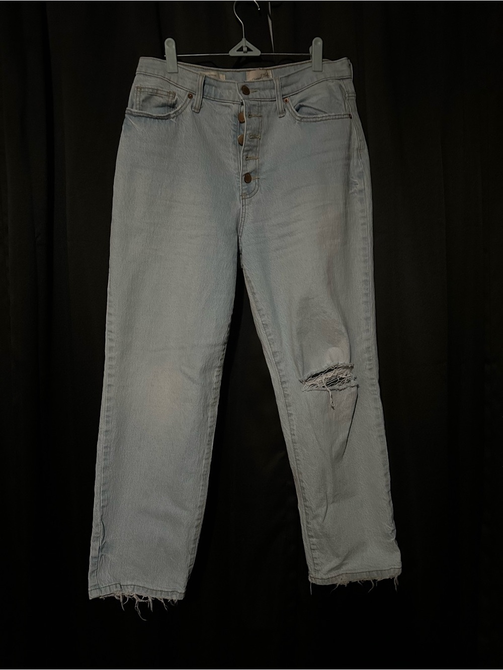 Universal thread Light Blue Distressed High-Rise Women’s Jeans